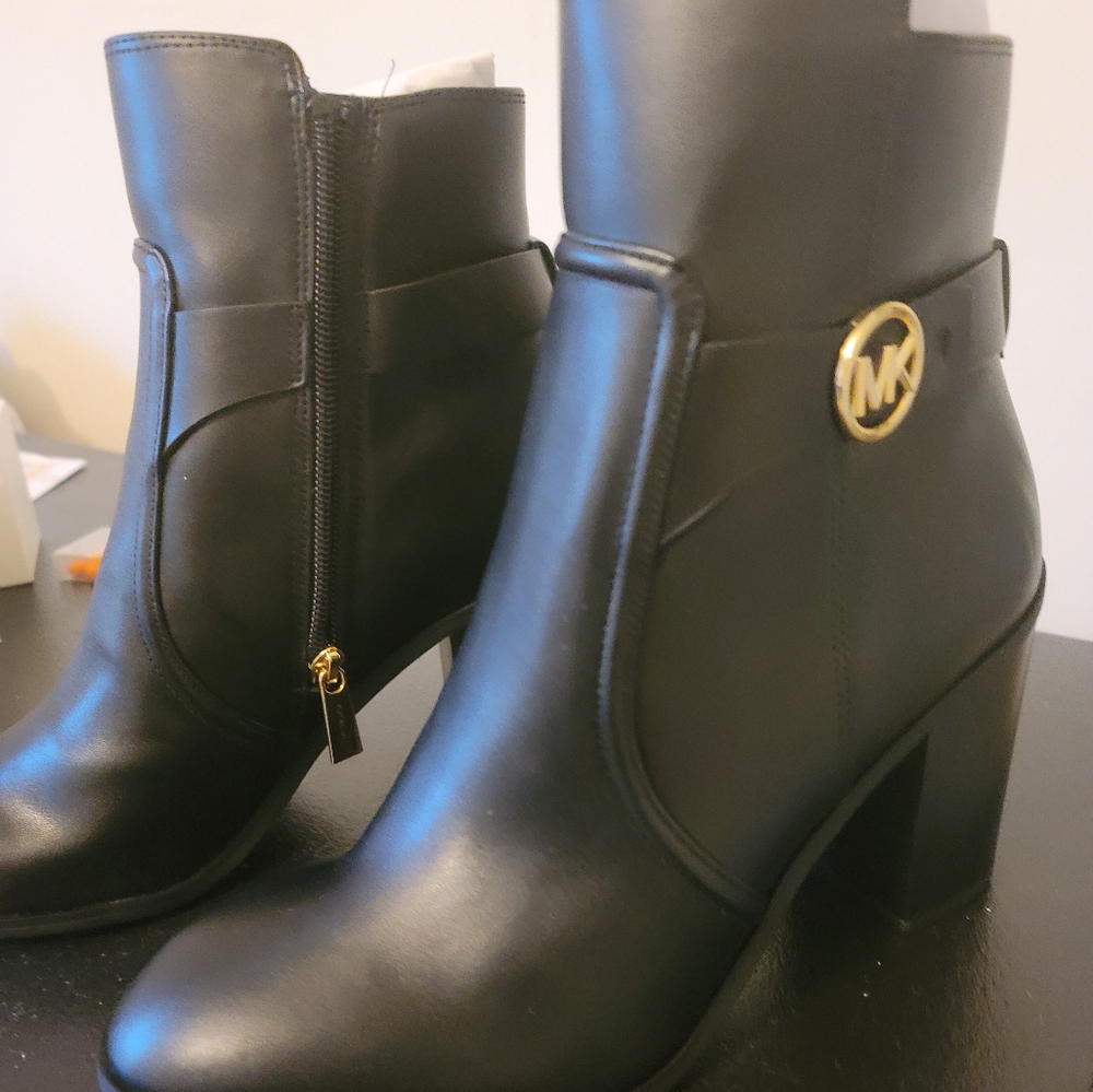 Booties - Picture 2 of 7